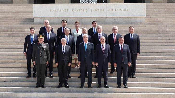 Kazakistan Cumhurbaşkanı Tokayev, Anıtkabir’i ziyaret etti