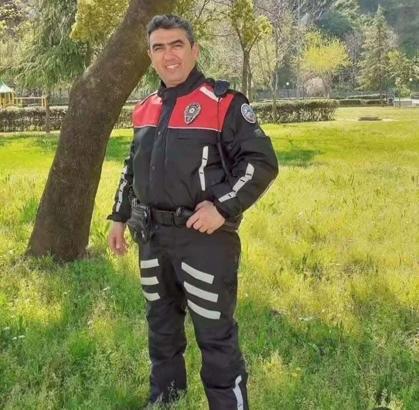 Denizli'de kalp krizinden ölen polis memuru için görev yaptığı Aydın'da tören