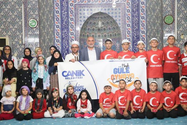 Canik’te camiler çocuk sesleriyle şenlendi