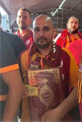 İstanbul- Galatasaray tribünlerine Kuran-ı Kerim ile gitmesiyle tanınan Mehmet hayatını kaybetti