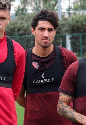 Berkay Özcan, Fatih Karagümrük'te ilk antrenmanına çıktı