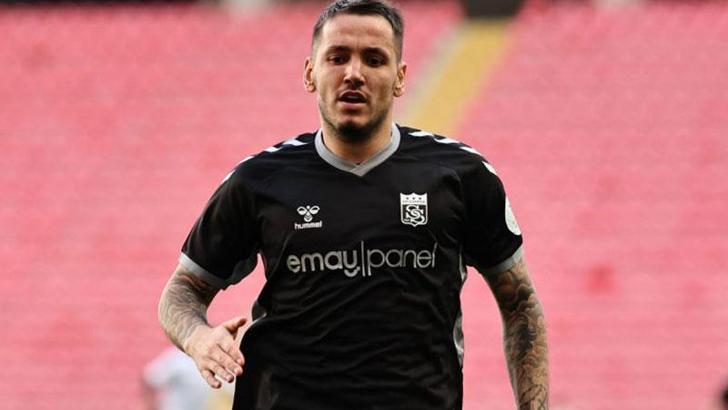 Sivasspor'dan Manaj'a veda, 3 yeni imza