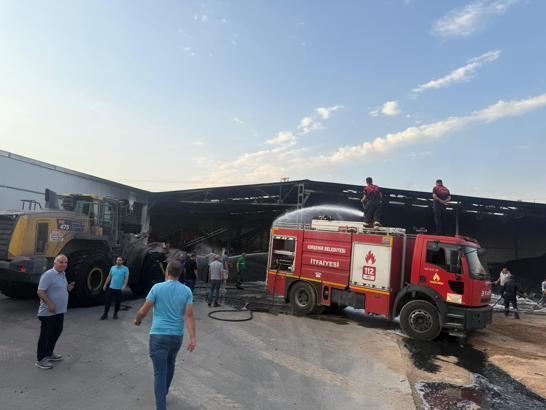Kırşehir'de lastik fabrikasındaki yangın söndürüldü