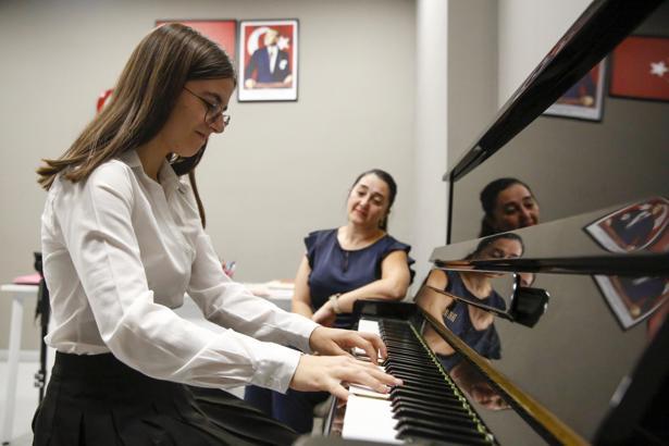 İsmail Baha Sürelsan Konservatuvarı'nda yeni sezon kayıtları başlıyor