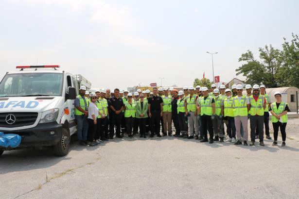 AFAD’dan belediye personeline ‘Arama ve Kurtarma Eğitimi’ verildi