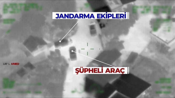 Adana'da orman yangını çıkaran şüphelilerin yakalandığı anlar kamerada