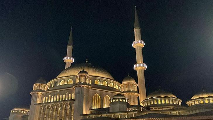 Camilerde orman yangınlarından korunmak için dua edildi