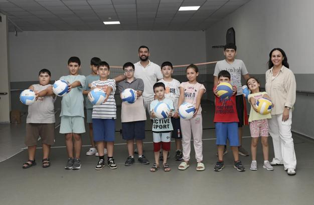 Özel bireyler sporla hayata katılıyor