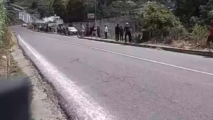 Ralli yarışında araç seyircilerin arasına girdi: 2 ölü, 18 yaralı