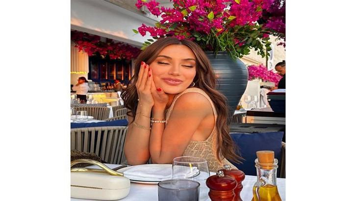 İnci Taneleri’nin Aleyna’sı Gözde Gürkan tatilde