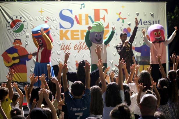 'Sahne Kepez' ile sanat sokakta, eğlence mahallelerde