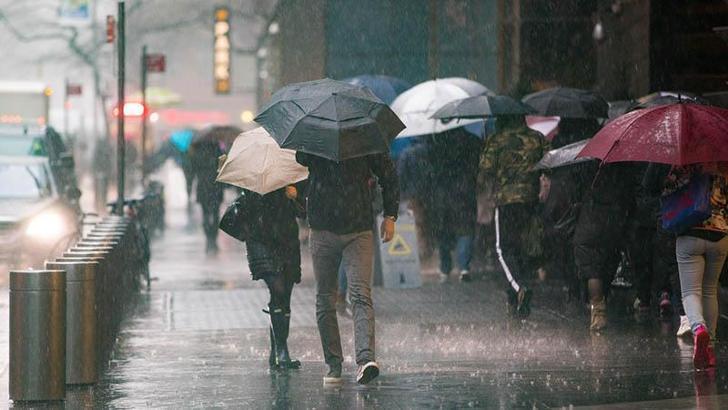 New York ve New Jersey'de sel nedeniyle olağanüstü hal ilan edildi