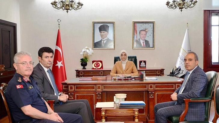 Afyonkarahisar'da 'havai fişek', 'meşale' ve 'bidonla yakıt satışı' yasağı