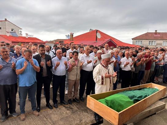 Boşanma aşamasındaki eşini öldüren şüpheli, daireye balkondan tırmanıp girmiş (3)