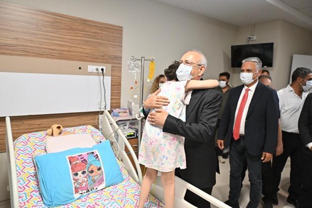 Kılıçdaroğlu, cezaevinde tutuklu Böcek ve Kara'yı ziyaret etti (2)