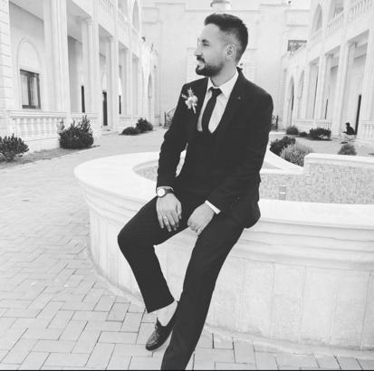 Arızayı gidermek için çıktığı elektrik direğinde akıma kapılıp öldü