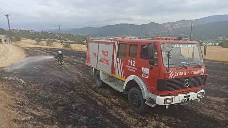 Kastamonu’da kopan elektrik teli anız yangını çıkardı