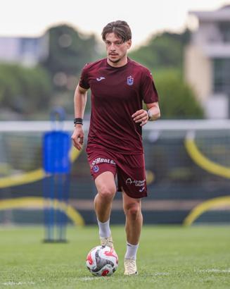 Enis Destan, Hull City’e transfer oldu