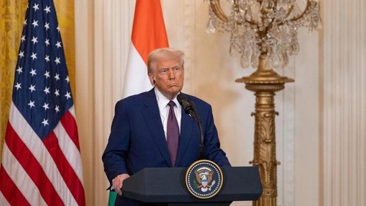 Trump iki nükleer denizaltının, Medvedev'in açıklamaları sonrası harekete geçtiğini duyurdu