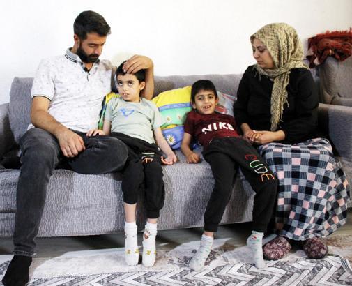 3 çocukları ölümcül hastalığa yakalanan ailenin umut arayışı