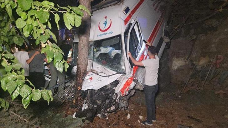 Hasta nakil ambulansı ile çarpışan kamyonetin şoförüne adli kontrol