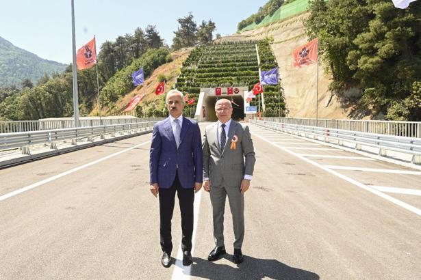 AK Parti Bursa İl Başkanı Gürkan ulaşım yatırımlarını değerlendirdi