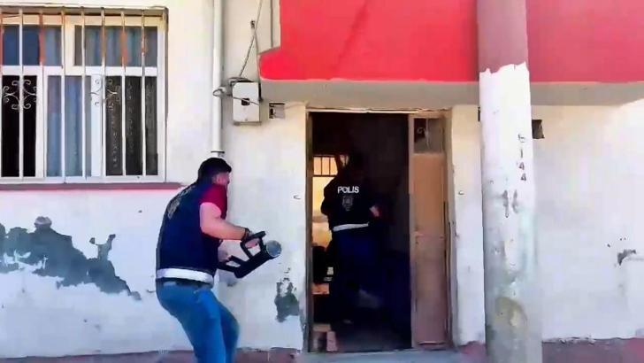 Şanlıurfa'da telefon dolandırıcılığı operasyonu: 3 tutuklama