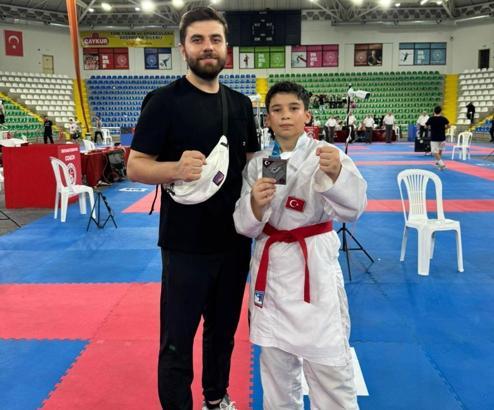 Diyarbakırlı karateci Mehmet İçen, karate şampiyonasında 2’nci oldu