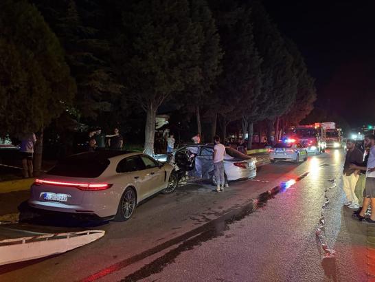 Kocaeli’de 2 otomobil çarpıştı: 4 yaralı