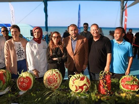 Arnavutköy Belediyesi, Yeniköy Karpuz Festivali düzenledi