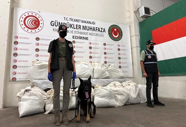 Kapıkule'de 3 TIR'da 179 kilo uyuşturucu ele geçirildi