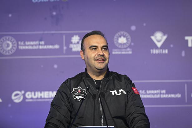 Bakan Kacır'dan TÜBİTAK Gökyüzü Gözlem Etkinliği'ne davet