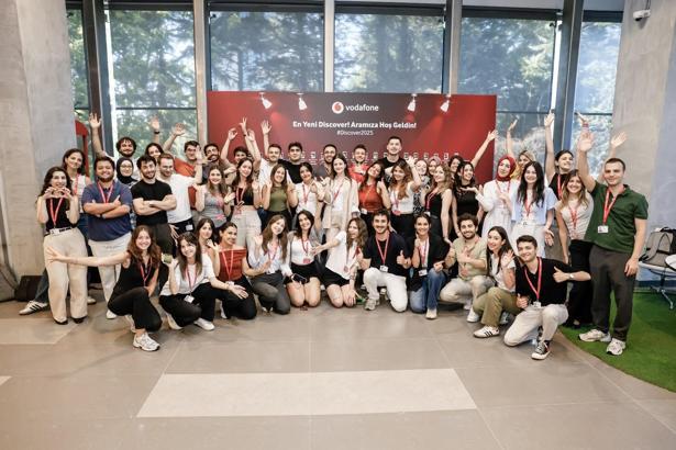 Vodafone, ‘Discover Genç Yetenek Programı'nda işe alım süreci tamamlandı: 48 genç kabul edildi