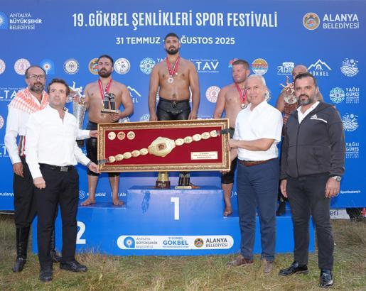 Gökbel'de ikinci kez başpehlivan Enes Doğan