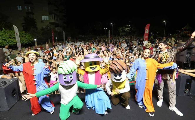 Sahne Kepez, Güneş Mahallesi’ni renklendirdi