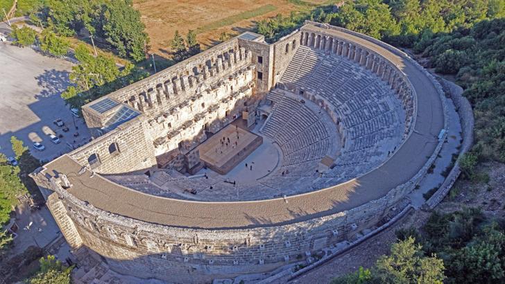 Antalya'ya 1 günde rekor yabancı ziyaretçi girişi