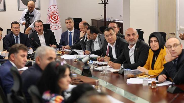 Eğitim hizmet kolu toplu sözleşme tekliflerinin ön müzakere süreci tamamlandı