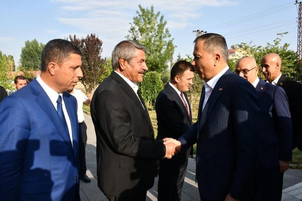 Bakan Yerlikaya Ağrı'da (2)