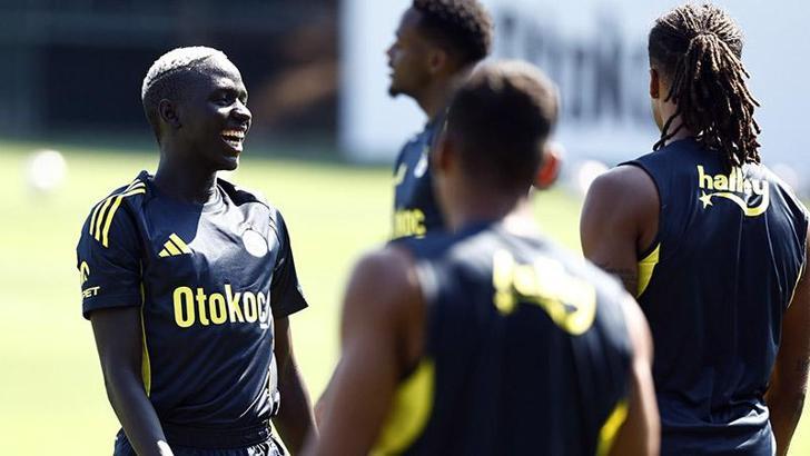 Fenerbahçe sezonu Feyenoord deplasmanında açıyor