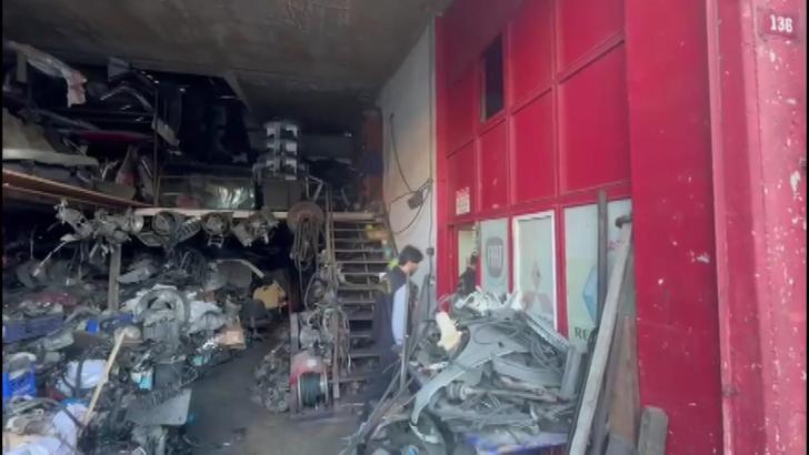 İstanbul - İstanbul merkezli 10 ilde oto hırsızlık şebekesi üyelerine operasyon