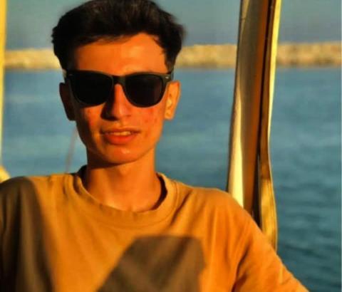 Motosikletiyle kaza yapıp yola savrulan Mustafa'ya otomobil çarptı