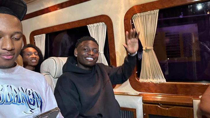 Trabzonspor’un yeni transferi Olaigbe coşkuyla karşılandı