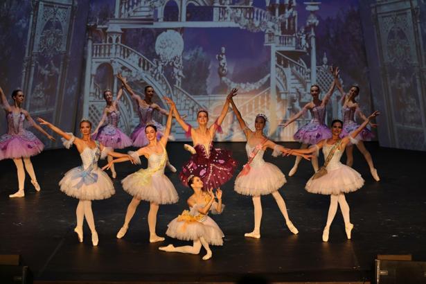 'Uyuyan Güzel' balesine yoğun ilgi