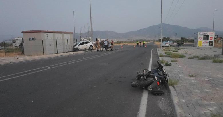 Otomobil ile motosiklet çarpıştı: 1 ölü, 3 yaralı