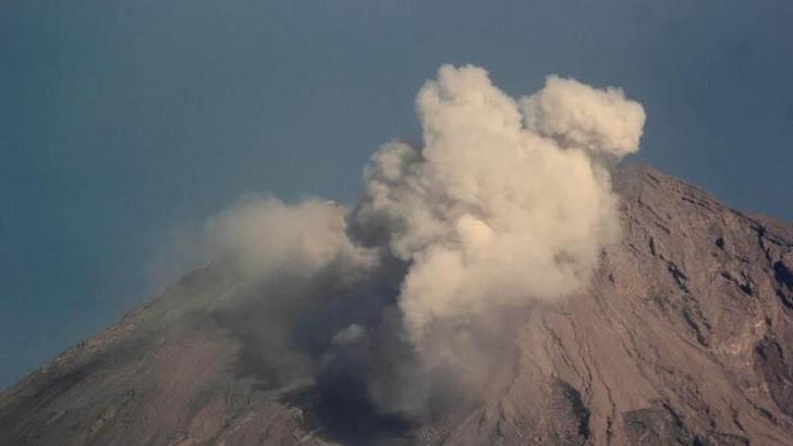 Endonezya'daki Semeru Yanardağı'nda patlama