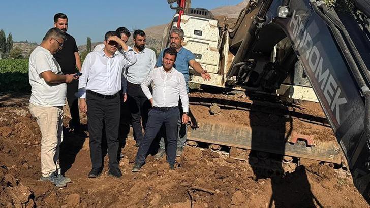Başkan Tutdere, ilk gününde içme suyu isale hattındaki çalışmaları yerinde inceledi