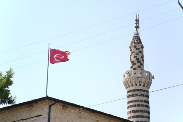 Depremde hasar alan Elazığ'daki vakıf eserleri ayağa kaldırıldı