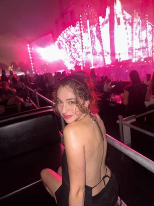 Kanal D'nin yıldızları Jennifer Lopez konserinde ışıldadı