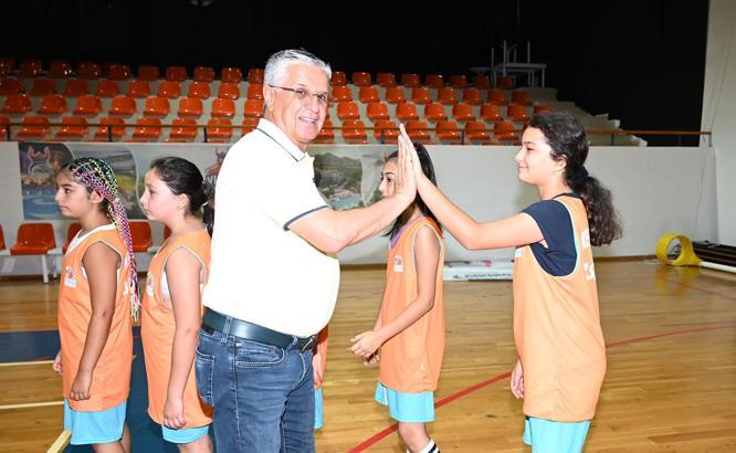 Minik basketbolculardan hazırlık maçı