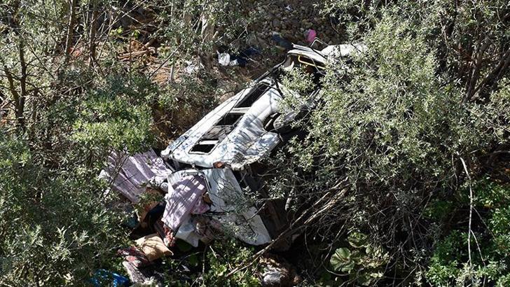 Sivas'taki minibüs kazasında yaralılardan 7’sinin tedavileri sürüyor